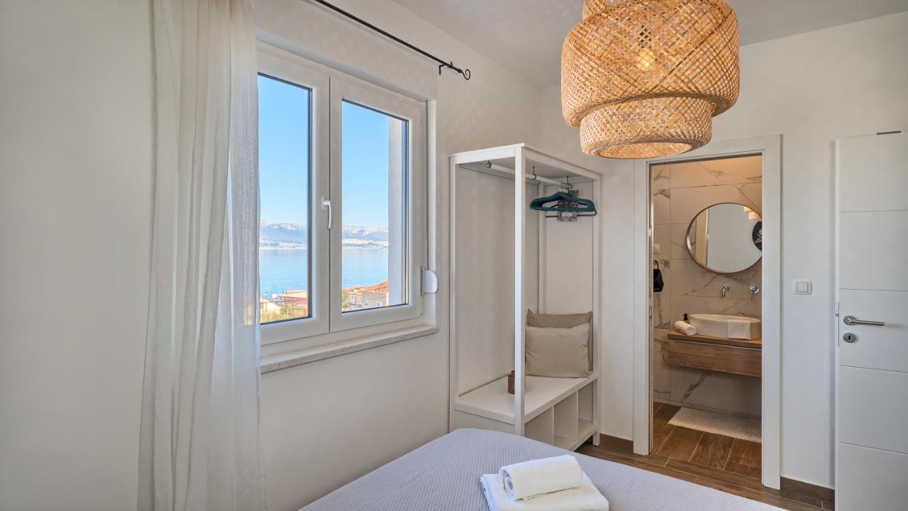 Zsuzsa's Place - Peaceful Sea View Flat * Slatine