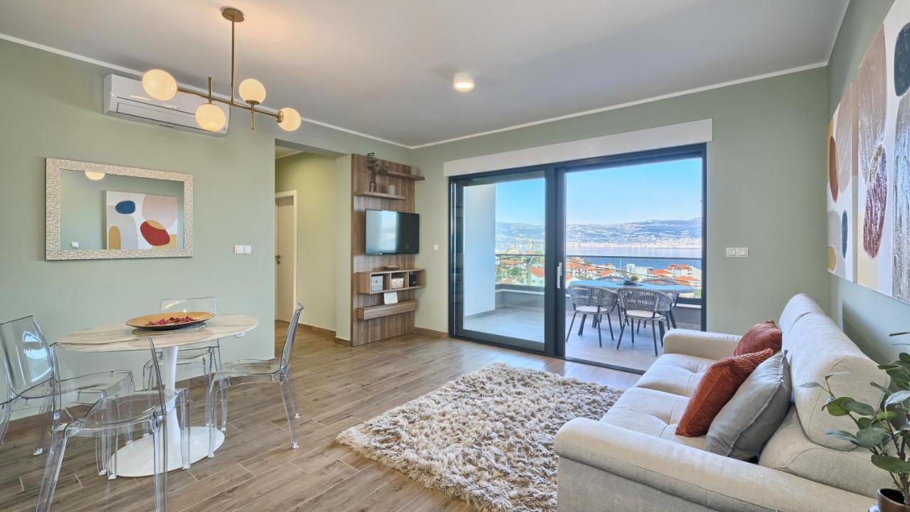 Zsuzsa's Place - Peaceful Sea View Flat *